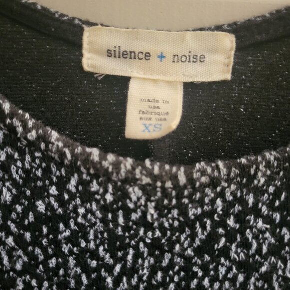 Urban Outfitters Silence + Noise Mini Form Fitting Dress (XS) - Picture 2 of 4